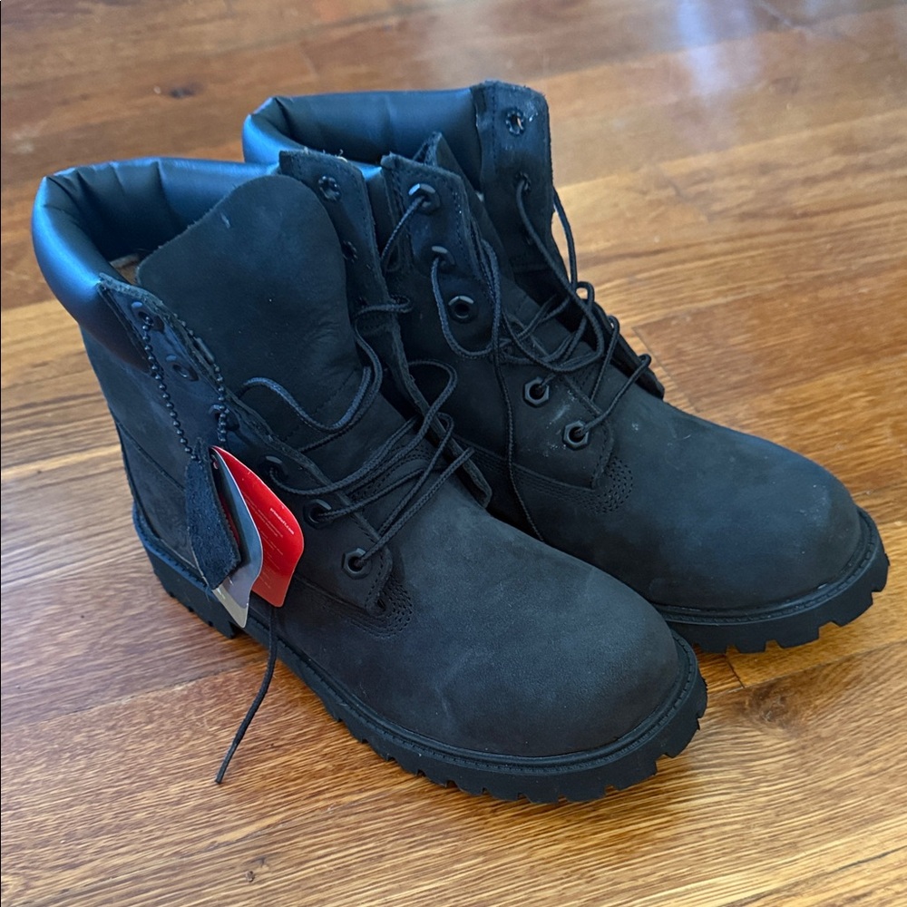 Black Timberland boots NWT